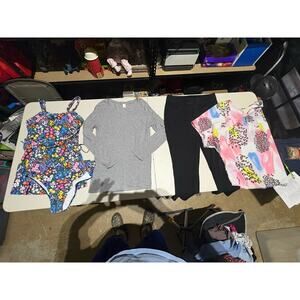 Lot Of 47 Pieces Of Women’s Clothing-Sized XL/XXL-Mixed Brands-PJs,Dresses, ETC